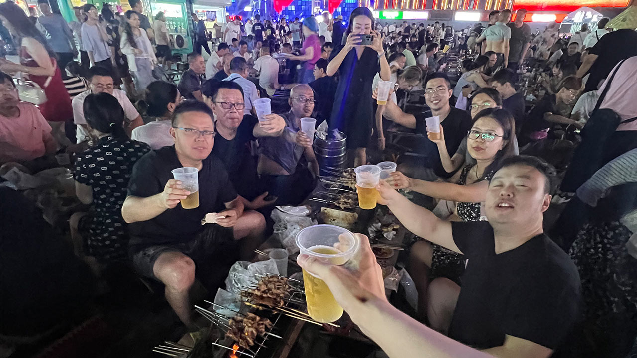 การเดินทางที่น่าจดจำของเราที่ Zibo Barbecue